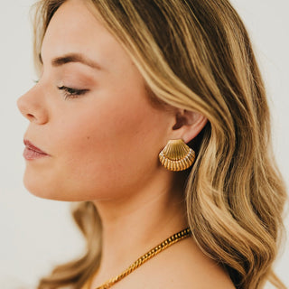 Sandy Shell Earrings - WATERPROOF